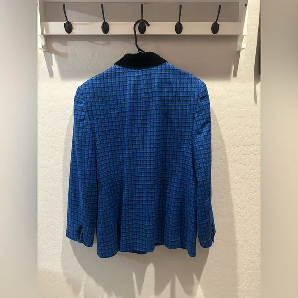 Pendleton Blue Checked Blazer with Black Velvet Collar - Picture 4 of 4
